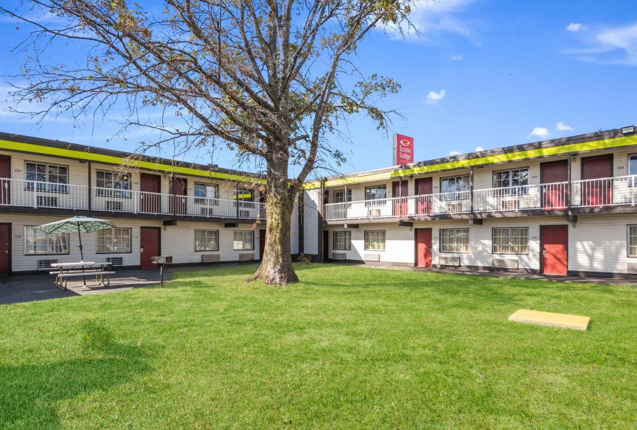 Econo Lodge Inn & Suites Terre Haute Eksteriør bilde