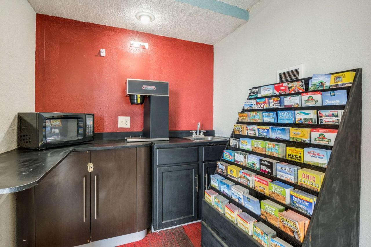 Econo Lodge Inn & Suites Terre Haute Eksteriør bilde