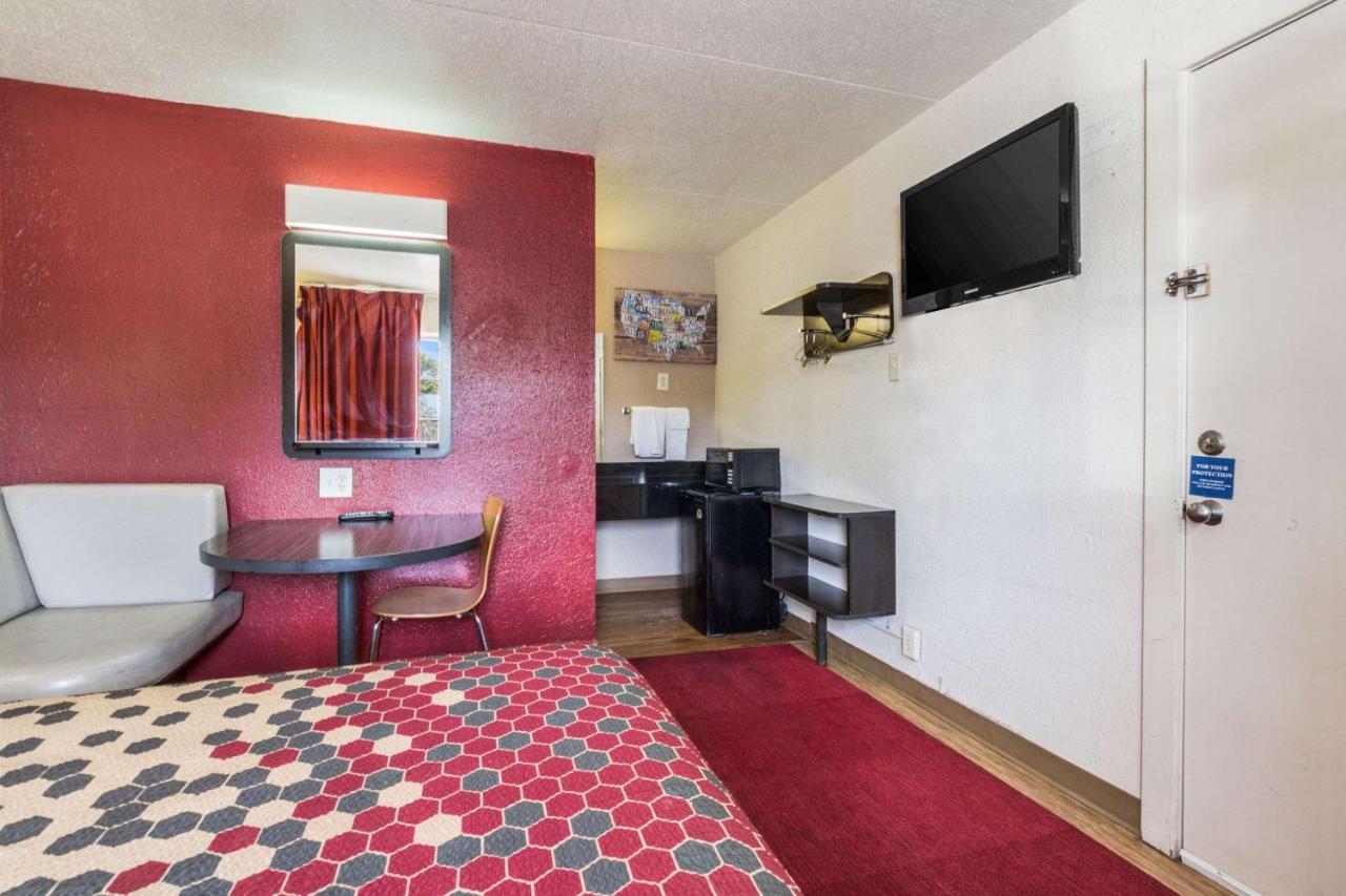 Econo Lodge Inn & Suites Terre Haute Eksteriør bilde